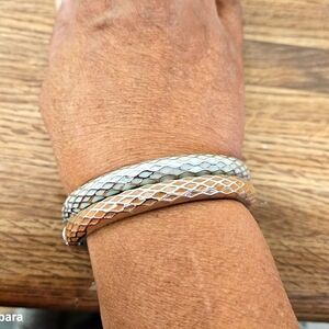 2 for 1 Retired Lia Sophia Diamond Pattern 2-sided Stretch Bangle Bracelets